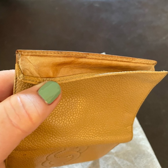Chanel Caviar Card holder-camel VGUC - Picture 14 of 14